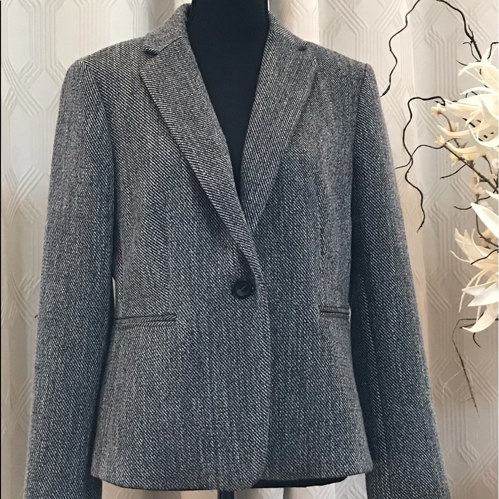 EUC, like new Ann Taylor Suit Jacket